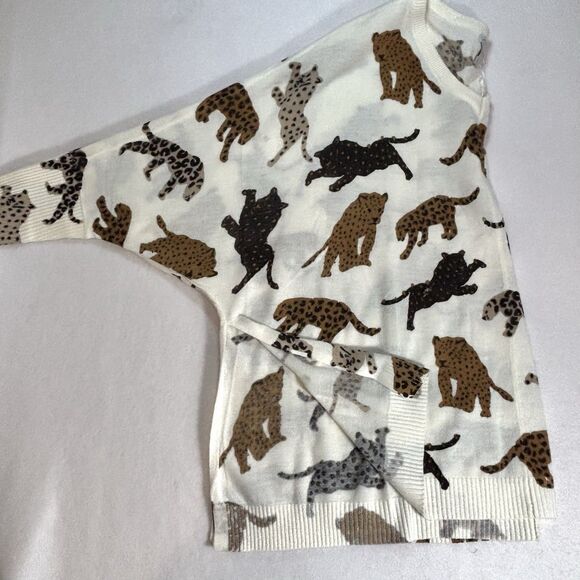 MUD PIE Kenny Cheetah Sweater Oversized Boxy V Neck New - Picture 3 of 9